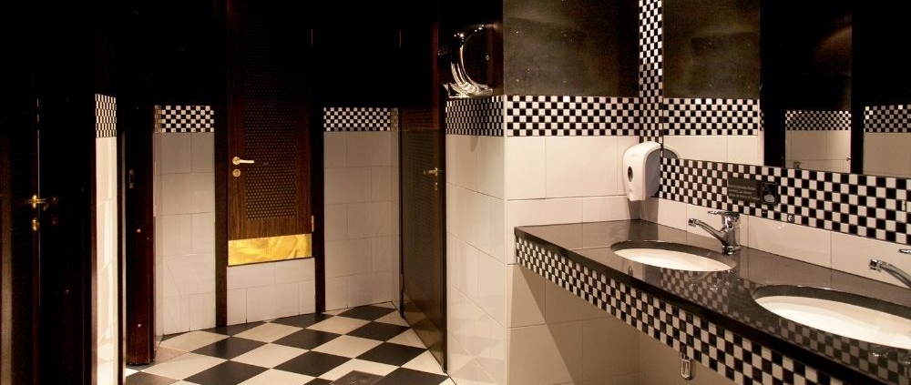 restroom sanitation service